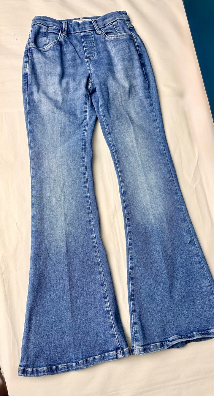 Free People We The Free CRVY Curvy Fit Pull-On Bell Bottom Flare Jeans XS Blue